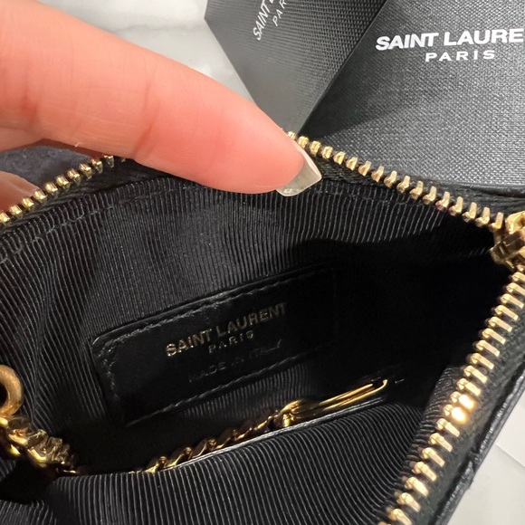 ***SOLD*** on marketplace - YSL CASSANDRE MATELASSÉ KEY POUCH IN SMOOTH LEATHER - Picture 8 of 11